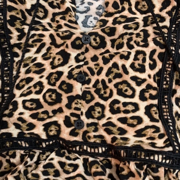 Women’s Leopard Blouse - Picture 2 of 2
